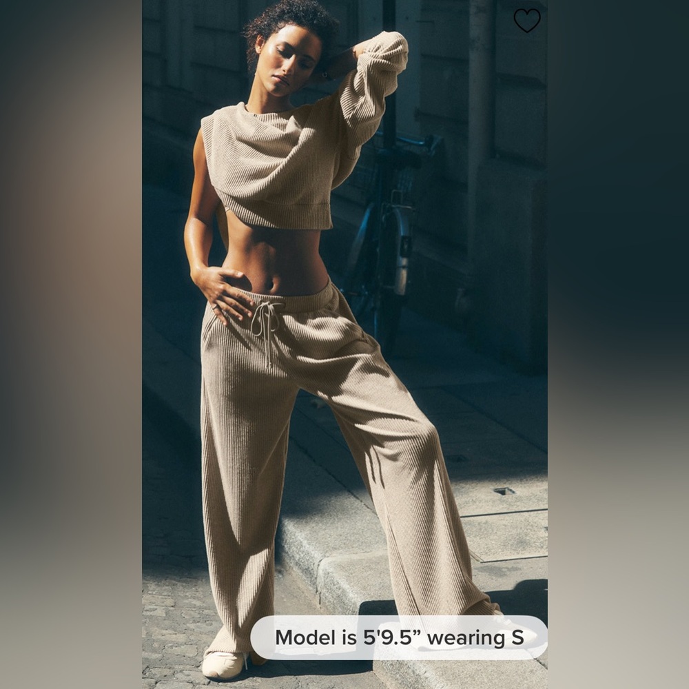 Alo NWT Muse Wide Leg Pants Gravel Heather Size M - Picture 9 of 12